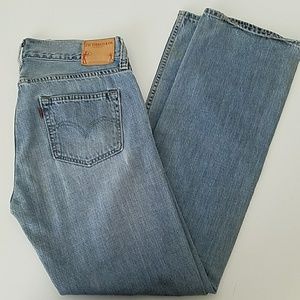 Levis Premium Jeans Straight Slouch UO